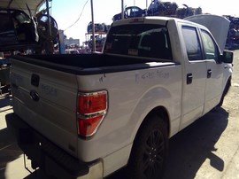 2010 FORD F-150, WHITE, XLT MODEL, CREW CAB, 5.4L, AT, 2WD.  F26518